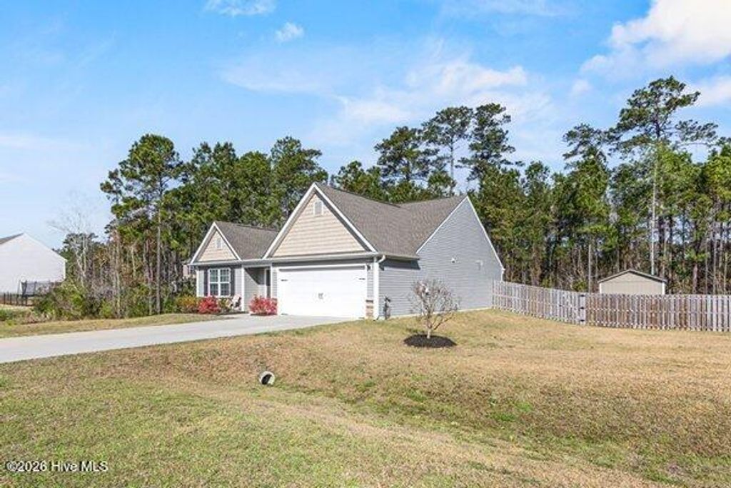 Photo of 238 Poppleton Drive, Hampstead, NC 28443 (MLS # 100561159)