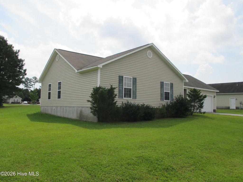 Photo of 204 Slate Court, Jacksonville, NC 28546 (MLS # 100561333)