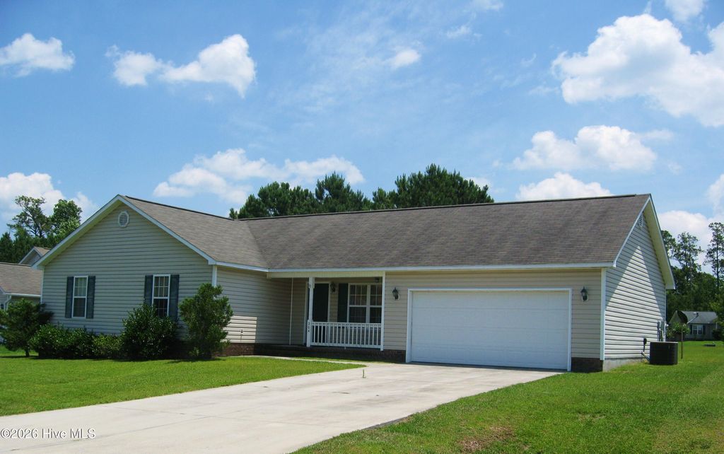 Photo of 204 Slate Court, Jacksonville, NC 28546 (MLS # 100561333)