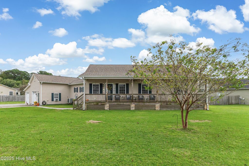 Photo of 6325 Mallard Duck Lane, Southport, NC 28461 (MLS # 100536625)