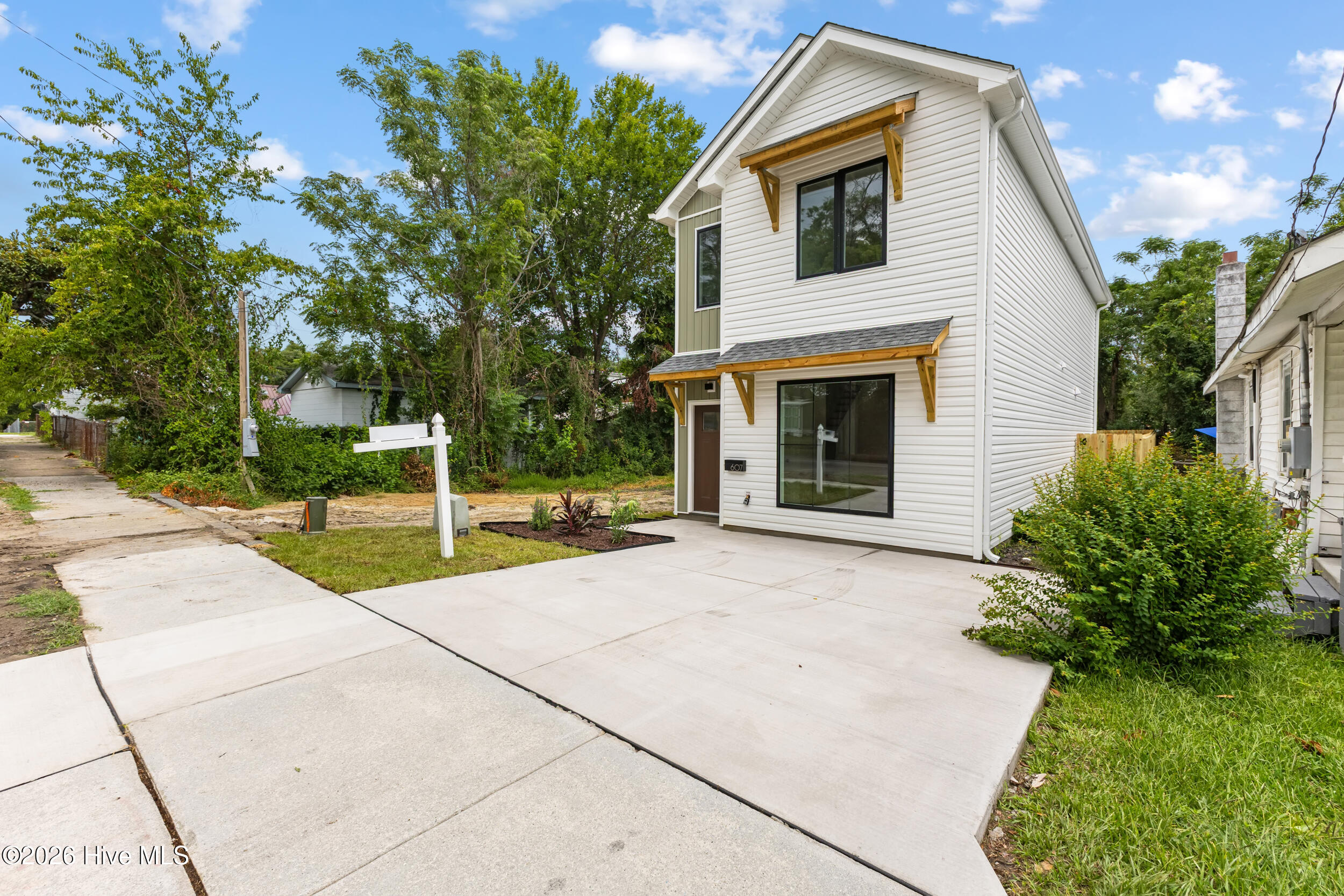 607 Marstellar Street