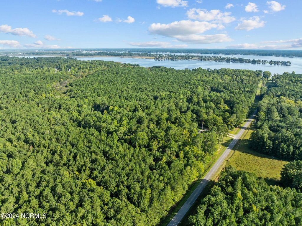 Photo of 81 Beans Bend, Chocowinity, NC 27817 (MLS # 100554471)