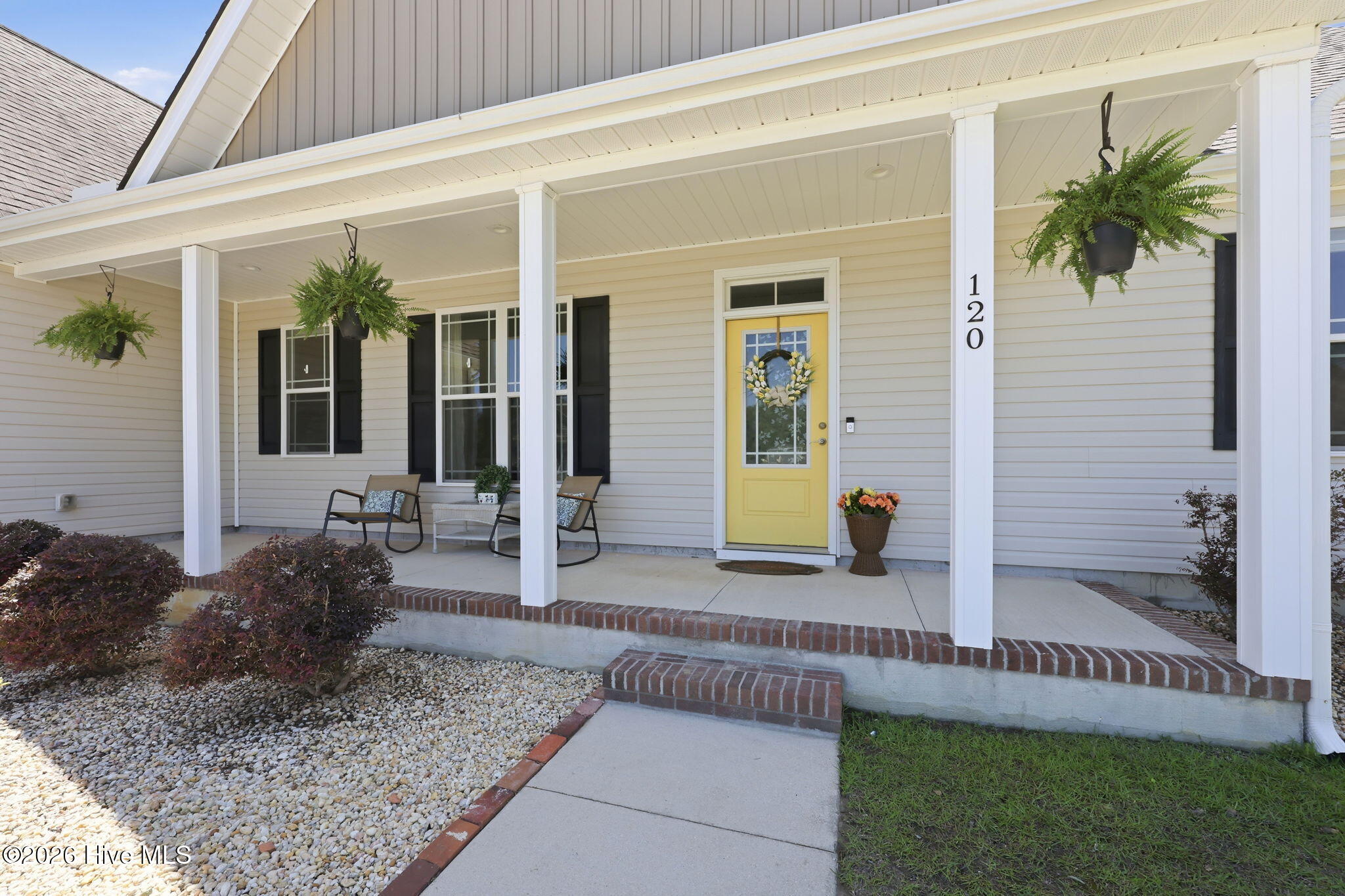120 Shadow Creek Drive