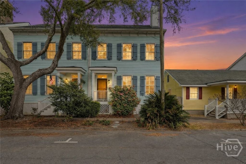 Photo of 536 E Harris Street, Savannah, GA 31401 (MLS # SA349287)