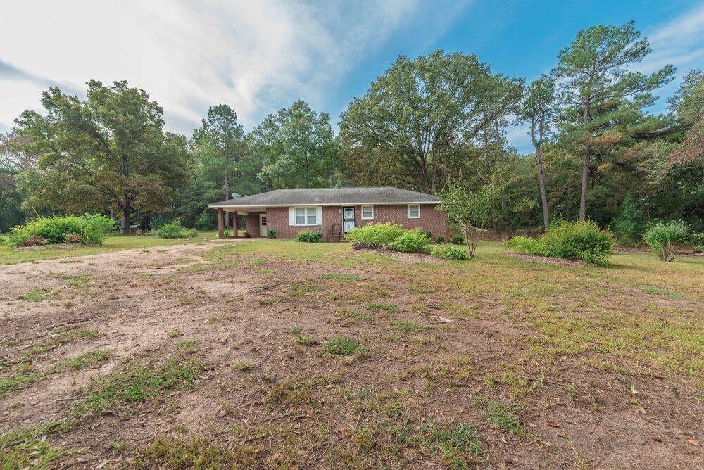 153 Campbell Circle