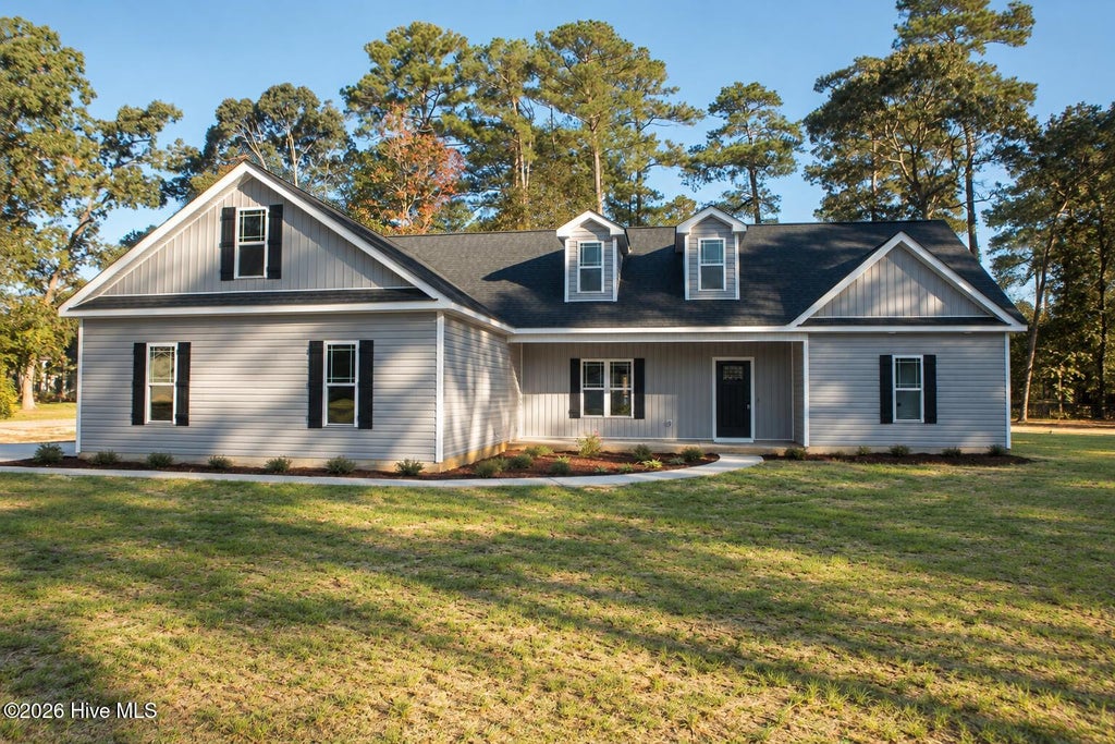 Photo of 102 North Court, La Grange, NC 28551 (MLS # 100608850)
