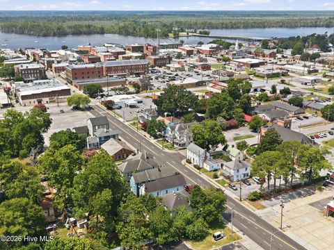 Tiny photo for 401 N Market Street, Washington, NC 27889 (MLS # 100587357)