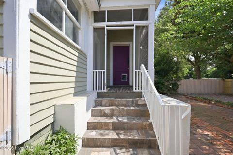 Tiny photo for 401 N Market Street, Washington, NC 27889 (MLS # 100587357)