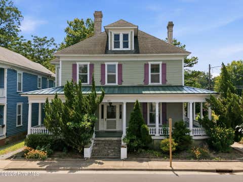 Tiny photo for 401 N Market Street, Washington, NC 27889 (MLS # 100587357)
