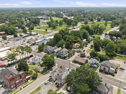 Tiny photo for 401 N Market Street, Washington, NC 27889 (MLS # 100587357)
