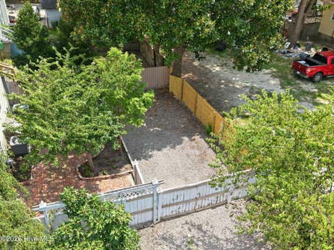 Tiny photo for 401 N Market Street, Washington, NC 27889 (MLS # 100587357)