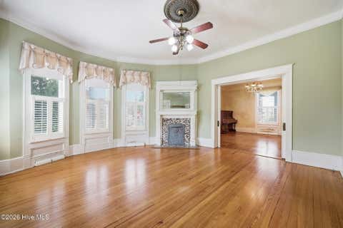 Tiny photo for 401 N Market Street, Washington, NC 27889 (MLS # 100587357)