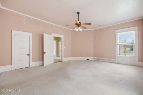 Tiny photo for 401 N Market Street, Washington, NC 27889 (MLS # 100587357)