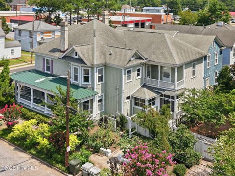 Tiny photo for 401 N Market Street, Washington, NC 27889 (MLS # 100587357)