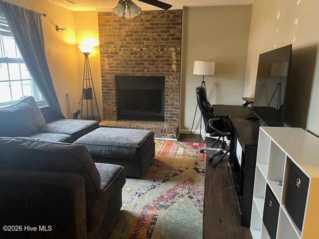 Photo of 452 Hunting Green Drive, Jacksonville, NC 28546 (MLS # 100553539)