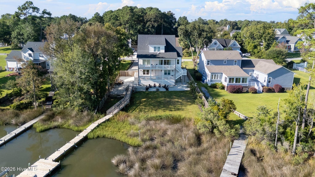 Photo of 1027 Meridian Drive, Sneads Ferry, NC 28460 (MLS # 100558595)