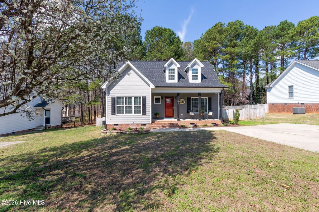 Photo of 276 Groundsel Place, Clayton, NC 27527 (MLS # 100553425)