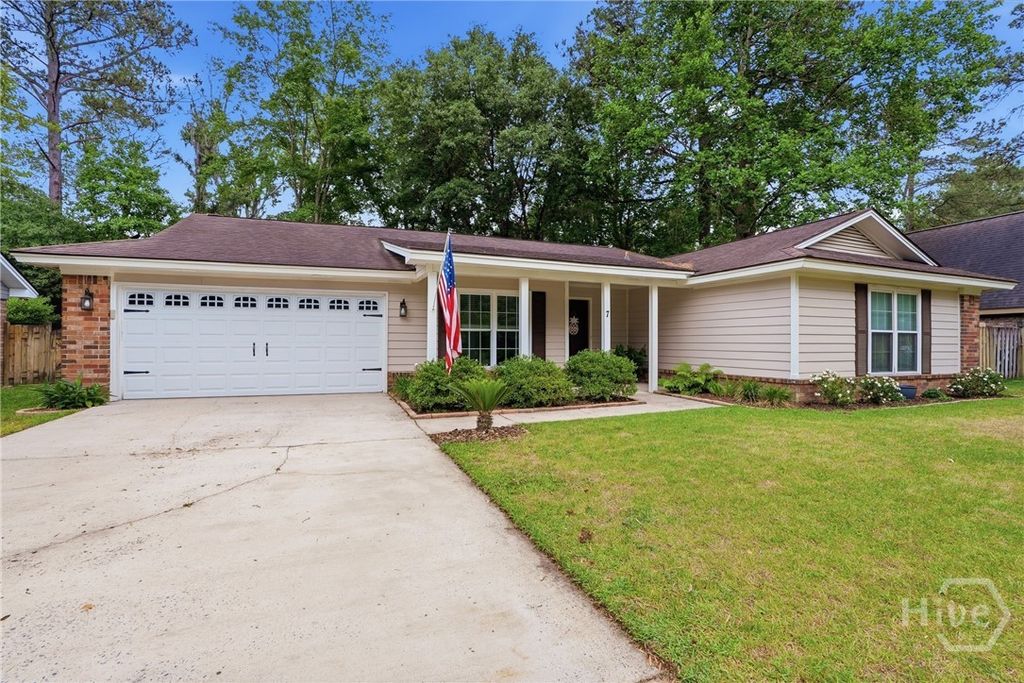 Photo of 7 Goldfinch Court W, Savannah, GA 31419 (MLS # SA354957)