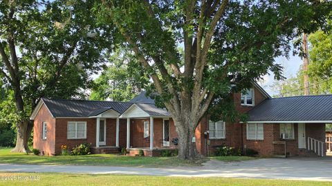 Homes For Sale - 48 Kinlaw Drive<br/> Tabor City, NC 28463