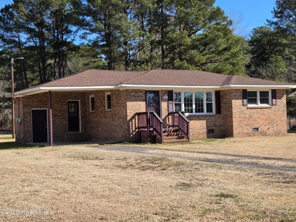 Photo of 1380 Lake Cole Road, Midway Park, NC 28544 (MLS # 100554125)