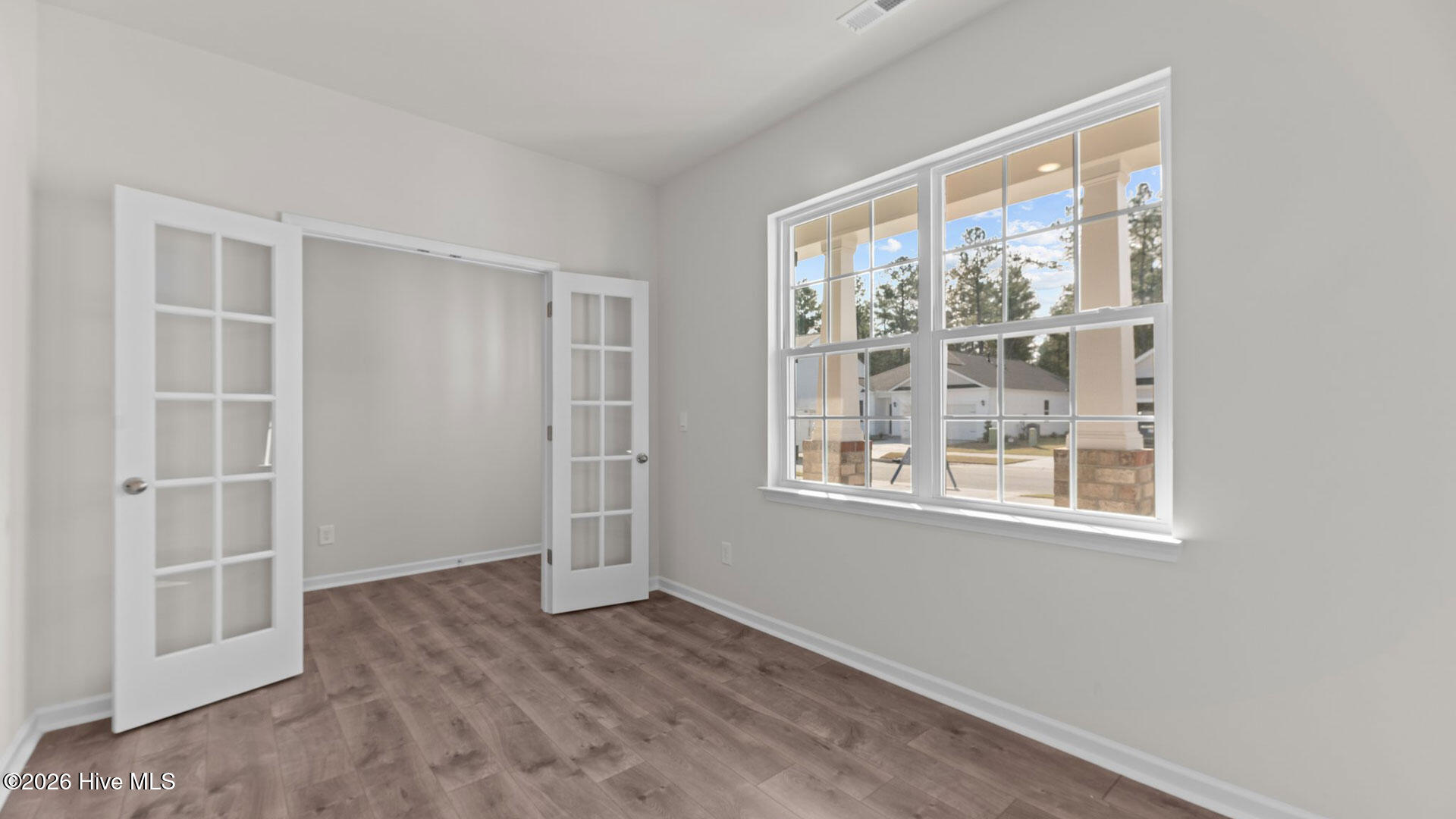 1005 Minnette Circle