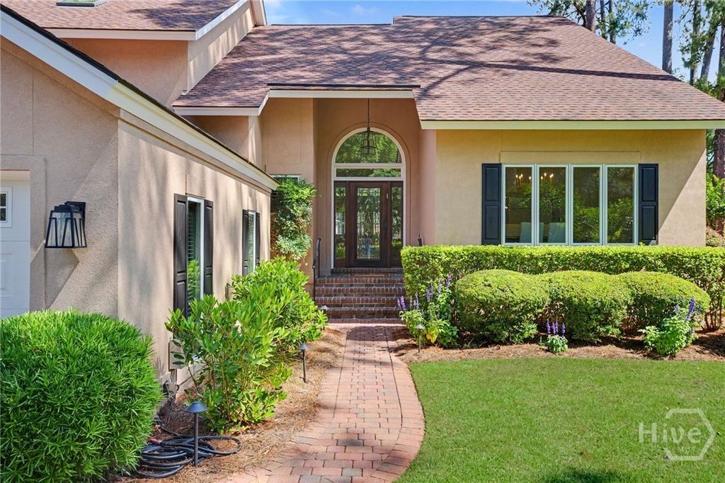 Photo of 4 Willow Oak Circle, Savannah, GA 31411 (MLS # SA356623)
