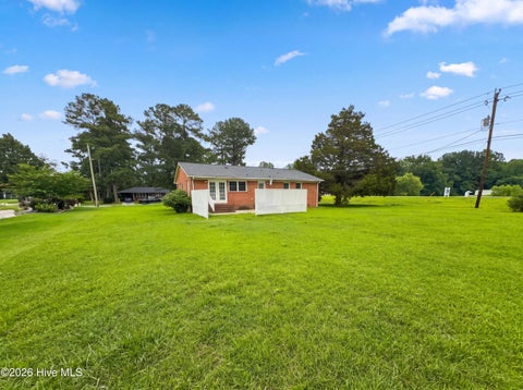 Photo of 2401 N Hills Drive, New Bern, NC 28562 (MLS # 100586840)