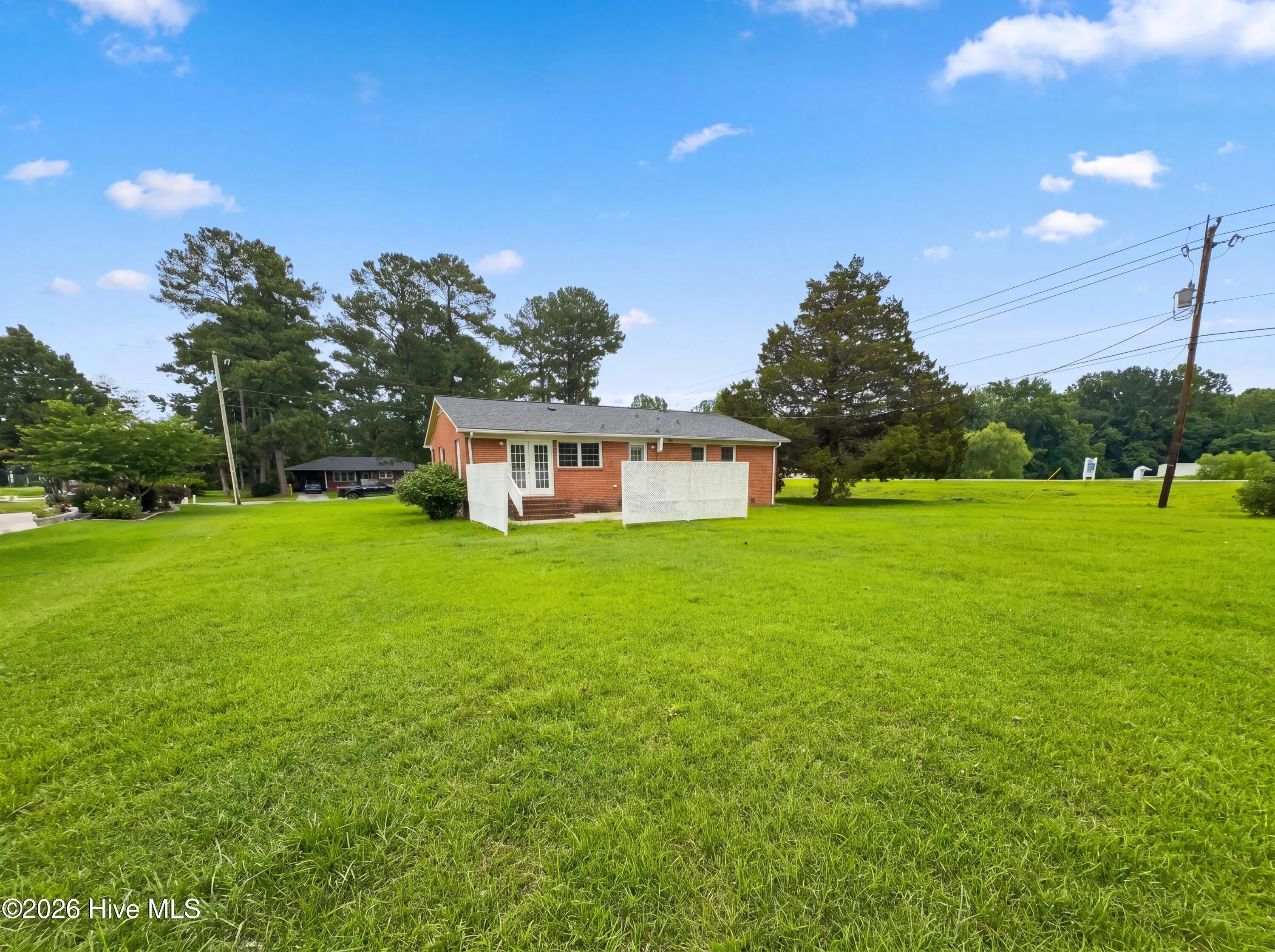 2401 N Hills Drive