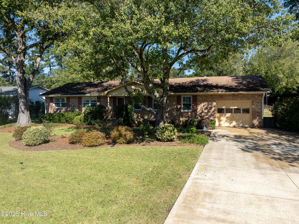 Photo of 3933 Sweetbriar Road, Wilmington, NC 28403 (MLS # 100536869)