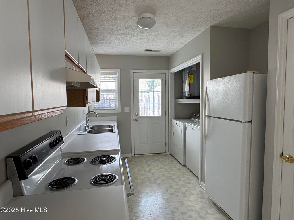 Photo of 4405 Jasmine Cove Way, Wilmington, NC 28412 (MLS # 100516738)