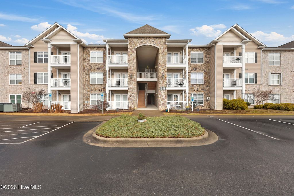 Photo of 618 Condo Club Drive #Unit 210, Wilmington, NC 28412 (MLS # 100552778)