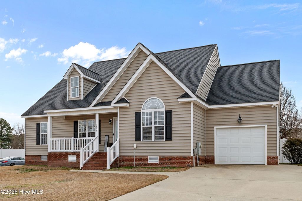 Photo of 2705 Camille Drive, Winterville, NC 28590 (MLS # 100554379)