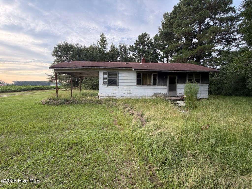 Photo of 157 Mystic Lane, Raeford, NC 28376 (MLS # 100597971)