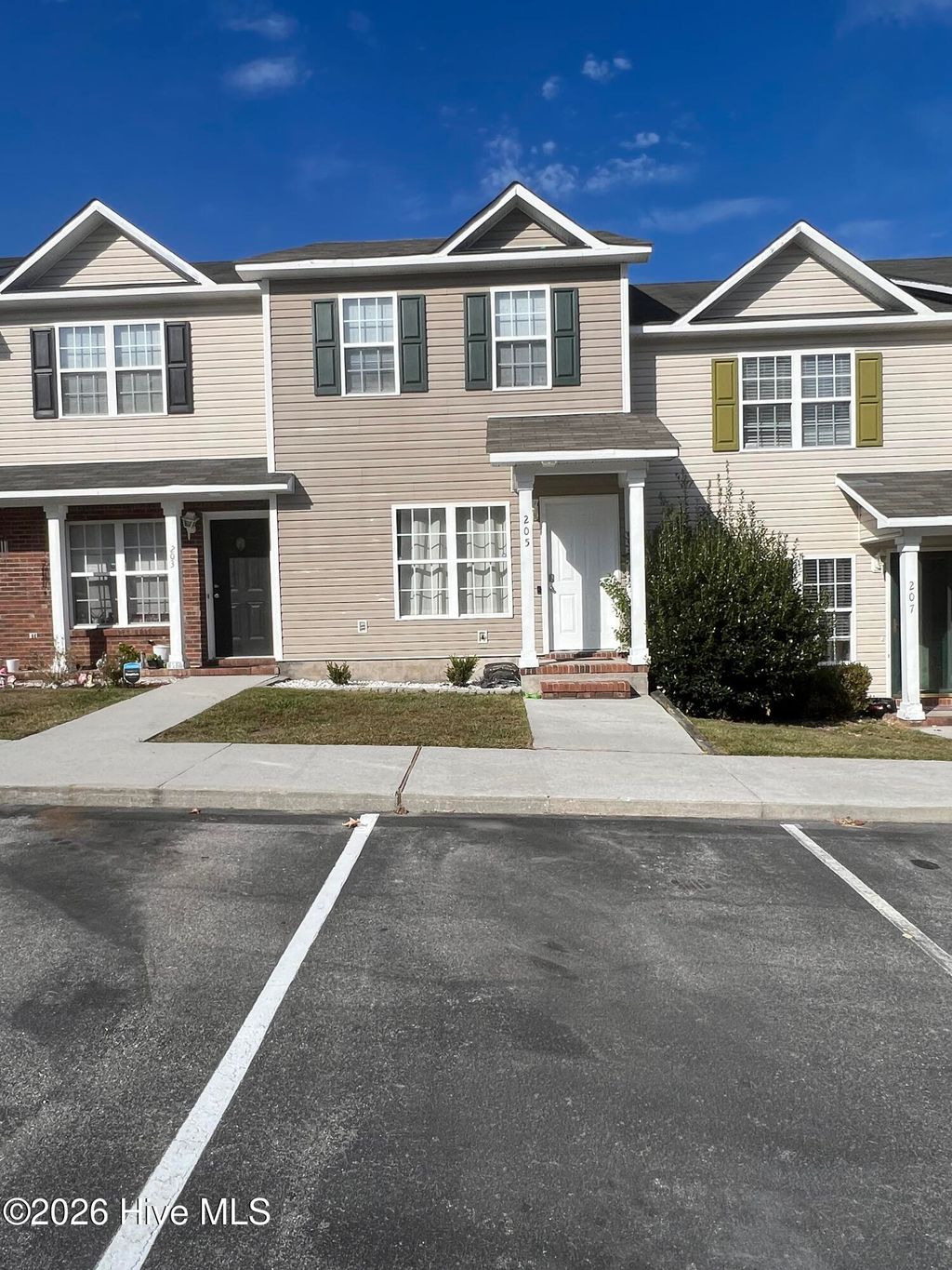 Photo of 205 Meadowbrook Lane, Jacksonville, NC 28546 (MLS # 100581615)