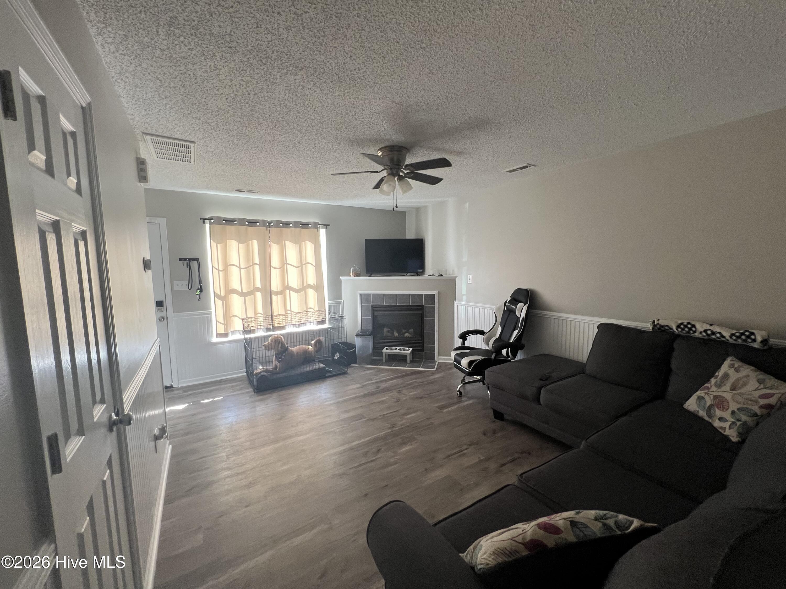 205 Meadowbrook Lane