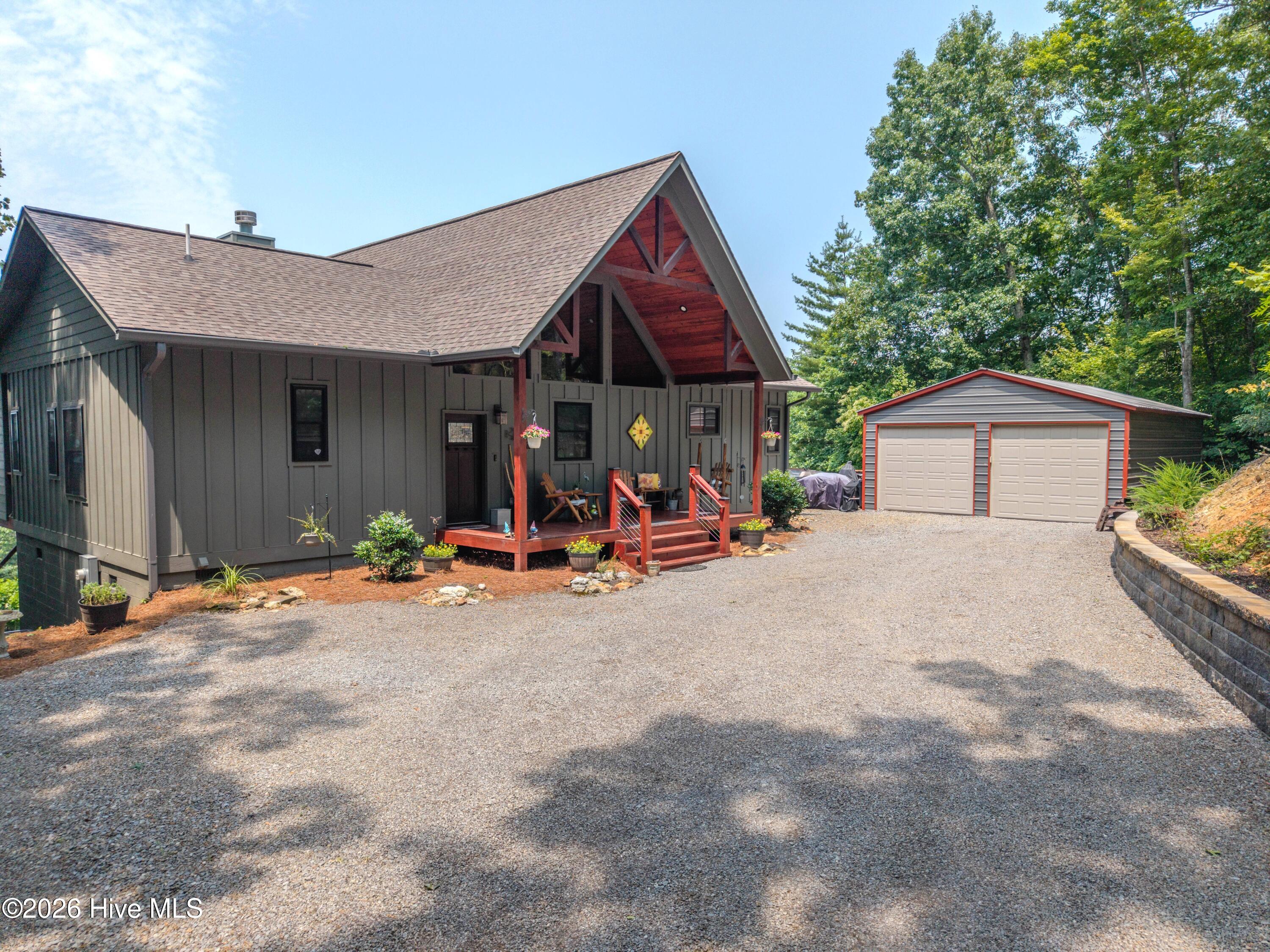 800 Mary King Mountain Drive - Photo 2
