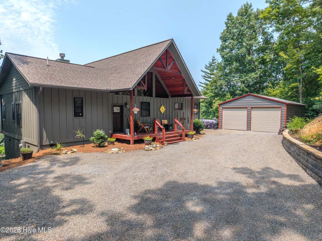 Photo of 800 Mary King Mountain Drive, Murphy, NC 28906 (MLS # 100592991)
