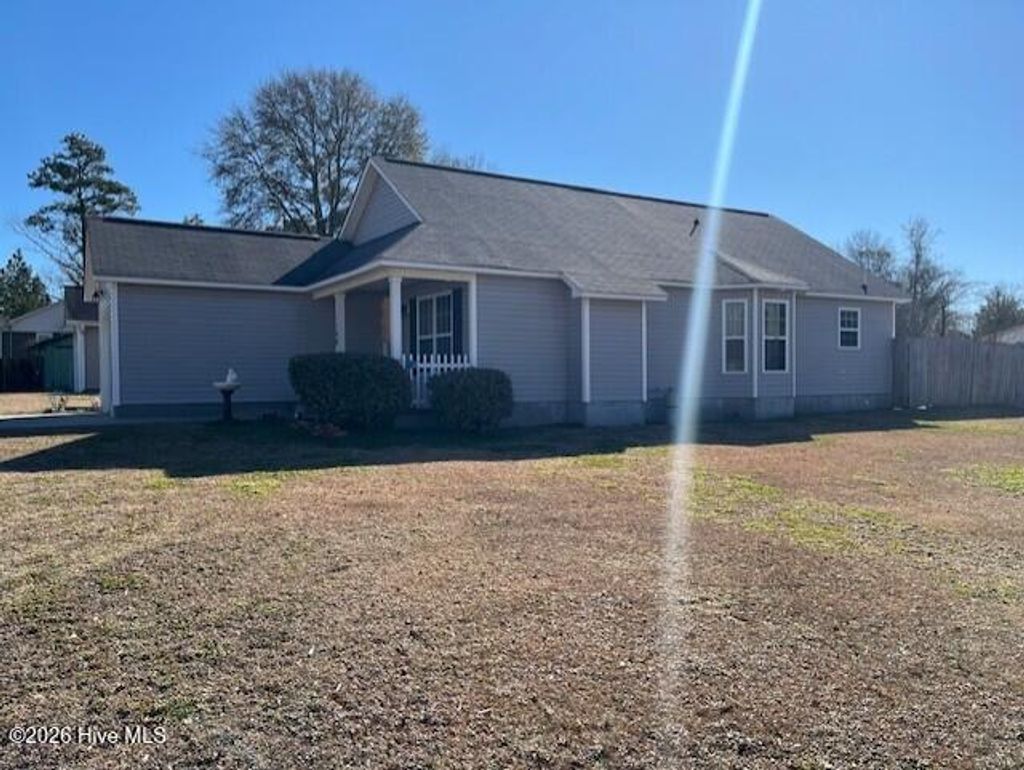 Photo of 707 Fifth Street, Maysville, NC 28555 (MLS # 100554214)