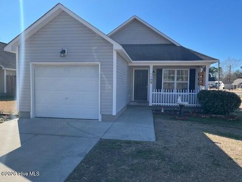 707 Fifth Street Maysville NC 28555