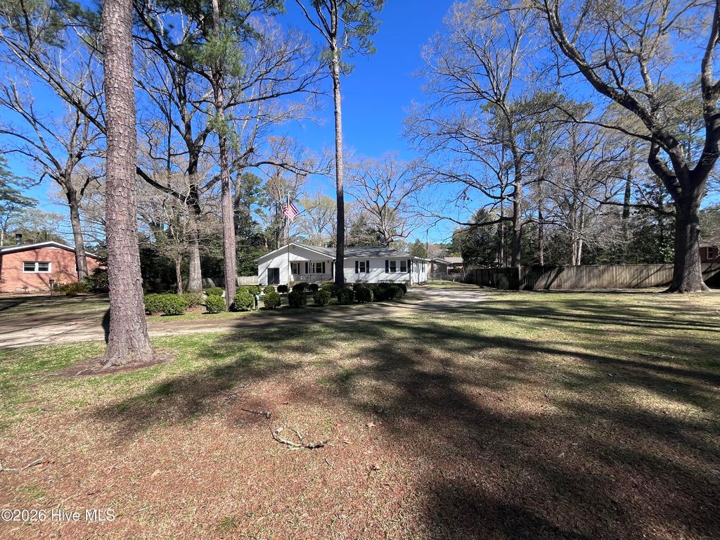 Photo of 5312 Trent Woods Drive, Trent Woods, NC 28562 (MLS # 100560884)
