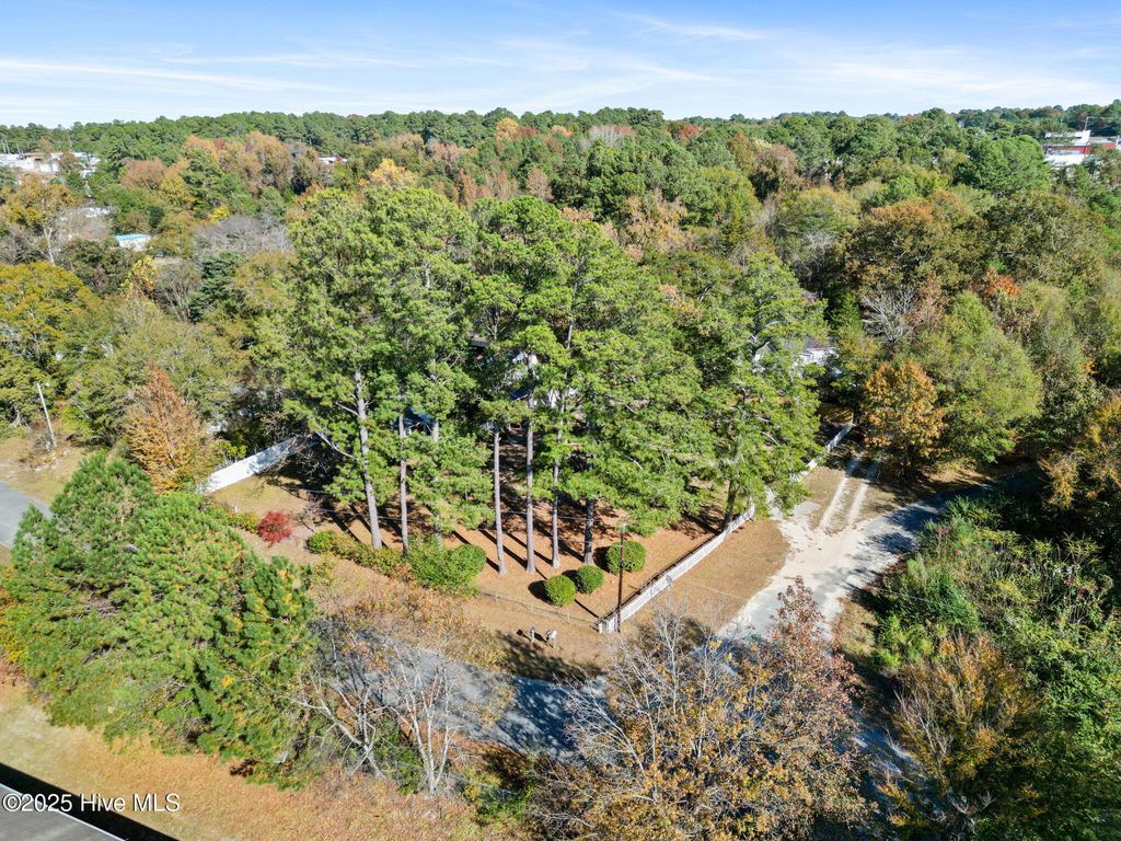 Photo of 2313 Applebury Lane, Fayetteville, NC 28306 (MLS # 100541073)