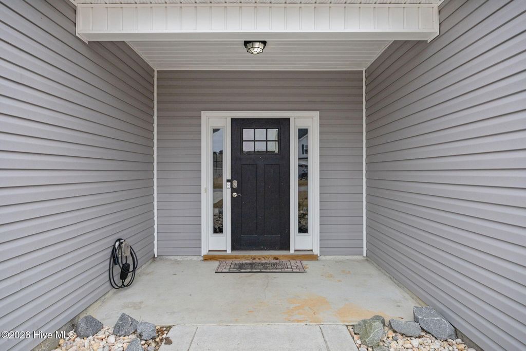 Photo of 112 Village Creek Drive, Maysville, NC 28555 (MLS # 100552383)