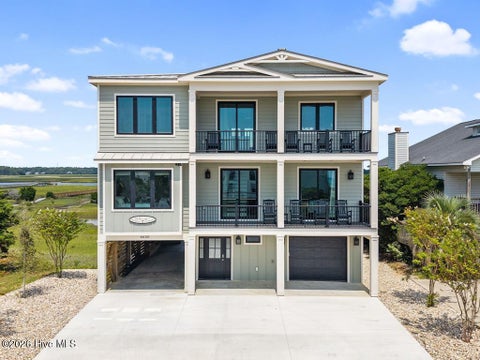 Homes For Sale - 6620 Kings Lynn Drive<br/> Oak Island, NC 28465