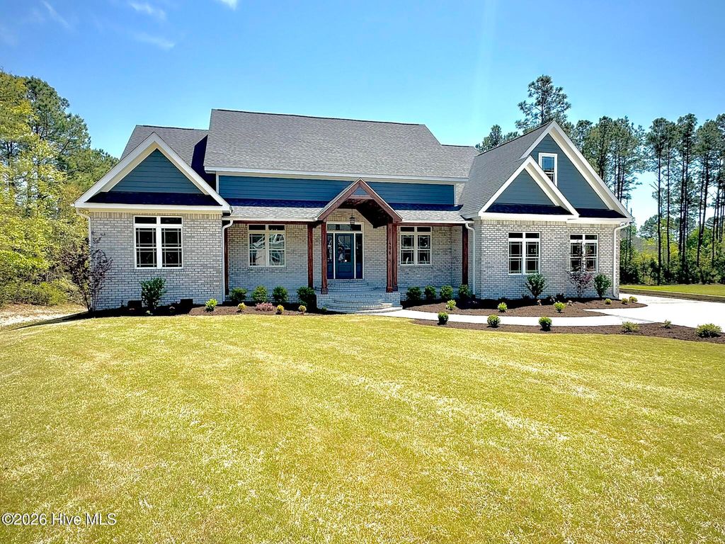 Photo of 406 Compass Point, Hampstead, NC 28443 (MLS # 100566568)