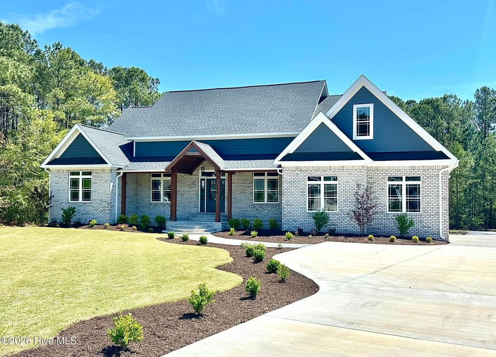 Photo of 406 Compass Point, Hampstead, NC 28443 (MLS # 100566568)