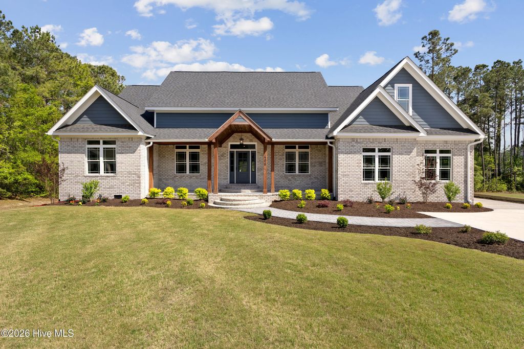 Photo of 406 Compass Point, Hampstead, NC 28443 (MLS # 100566568)