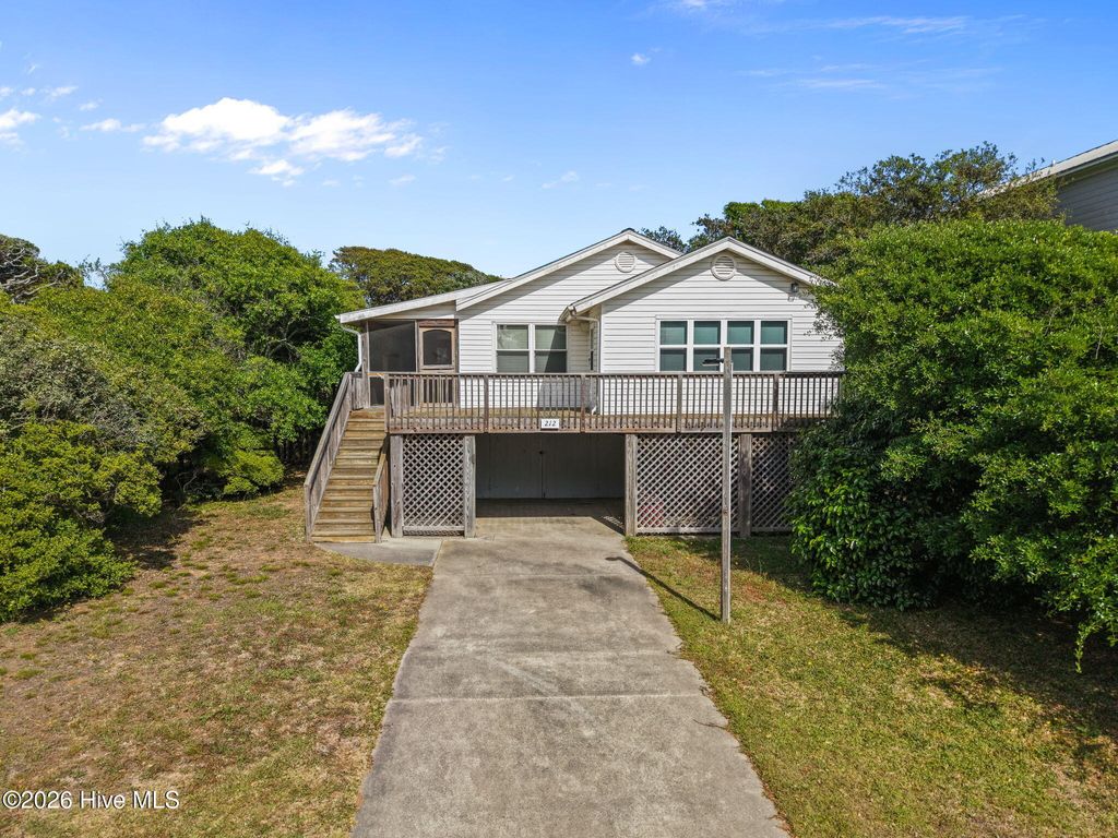 Photo of 212 SE 78th Street, Oak Island, NC 28465 (MLS # 100574730)