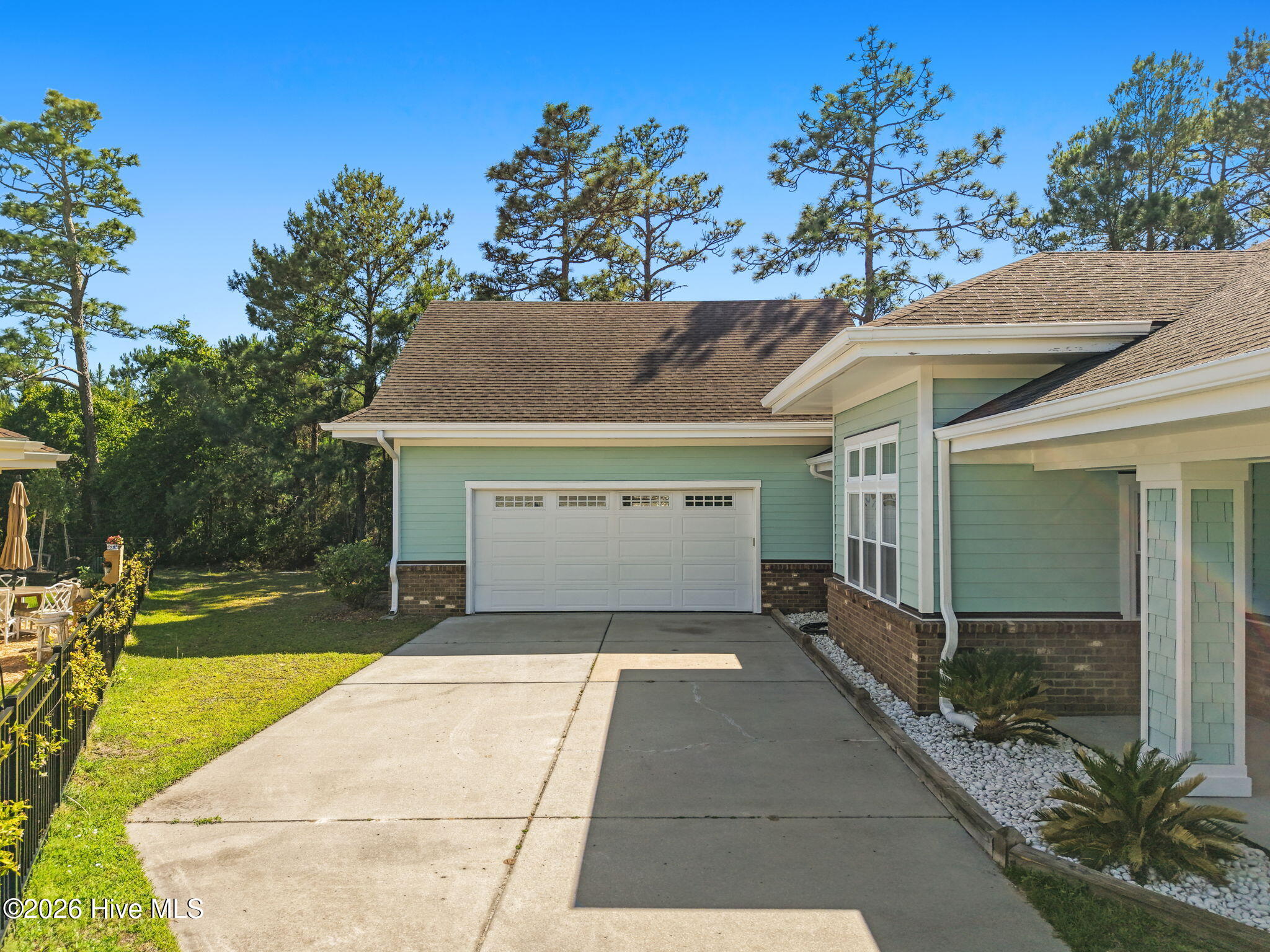 4785 Yellowood Drive