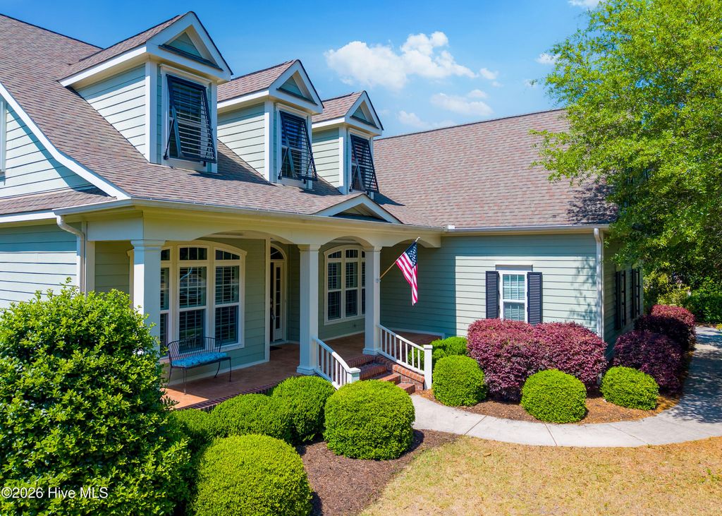 Photo of 2886 St James Drive SE, Southport, NC 28461 (MLS # 100569454)