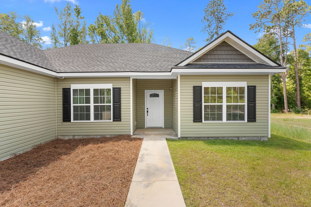 Photo of 212 Camelia Drive, Sylvania, GA 30467 (MLS # 555526)